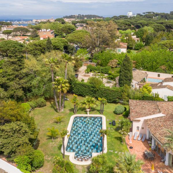 LOCATION DE VACANCES ET CHAMBRES D'HOTES SAINT-TROPEZ